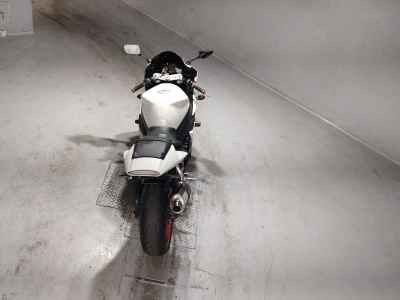 Yamaha YZF-R1