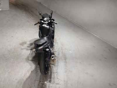 Yamaha YZF-R25