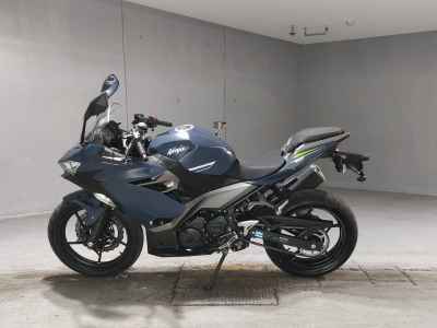 Kawasaki Ninja 400 2023