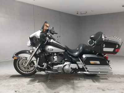 Harley-Davidson Electra Glide FLHTCU1580 2011