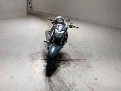 Suzuki GSR250