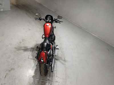 Harley-Davidson Sportster Iron XL883N 2013