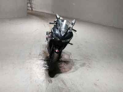 Yamaha YZF-R25 2015