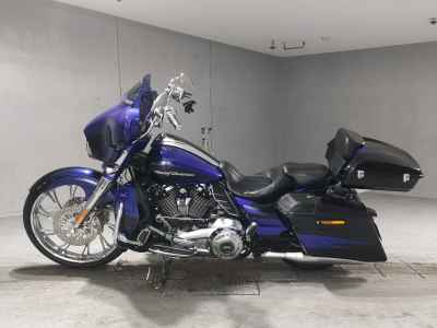 Harley-Davidson FLHXSE1860 CVO 2017