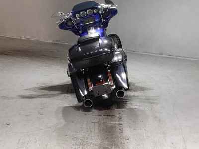 Harley-Davidson FLHXSE1860 CVO 2017