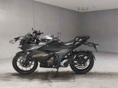 Suzuki Gixxer 250SF