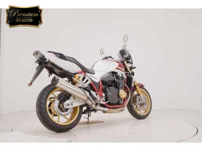 Honda CB1300SF 2023
