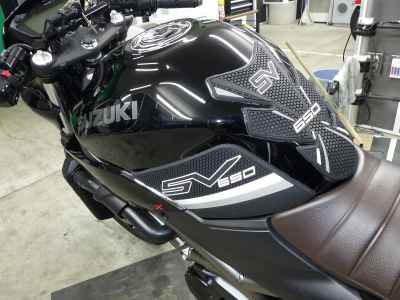 Suzuki SV650X 2022