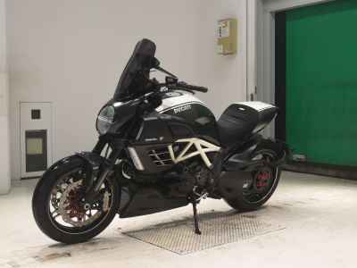 Ducati Diavel 2012
