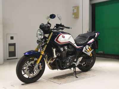 Honda CB1300SF 2024