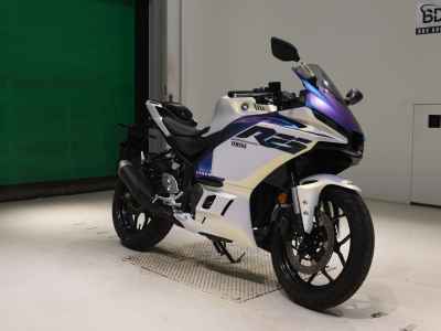 Yamaha YZF-R25 2025