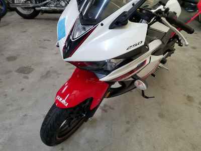 Yamaha YZF-R25