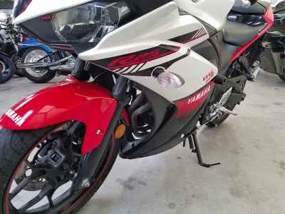 Yamaha YZF-R25