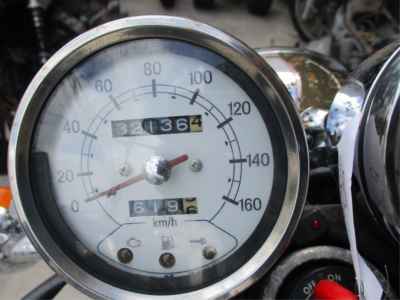 Yamaha SR400 2012