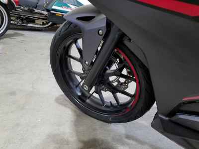Honda CBR400R 2021