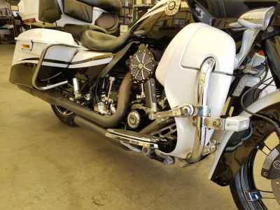Harley-Davidson Road Glide FLTRXSE1923 CVO 2012