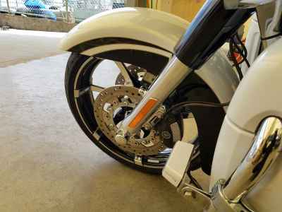 Harley-Davidson Road Glide FLTRXSE1923 CVO 2012
