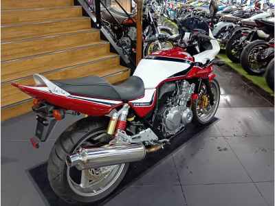 Honda CB400 Super Boldor 2009