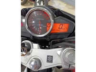 Suzuki GSR250