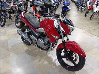 Suzuki GSR250