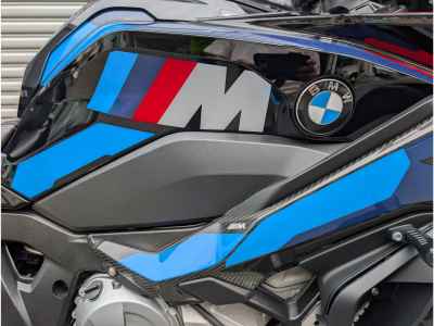 BMW M1000XR 2025