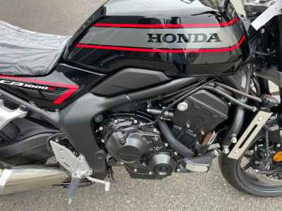 Honda CB1000F 2025