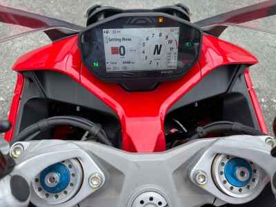 Ducati Supersport 950 S 2023