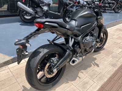Honda CB650R 2024