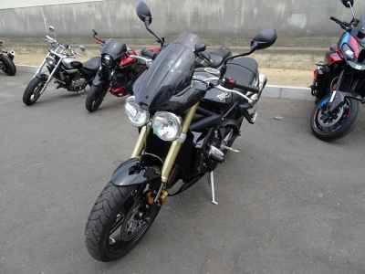 Triumph Street Triple 2011