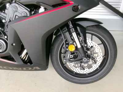 Honda CBR650R E-Clutch 2025