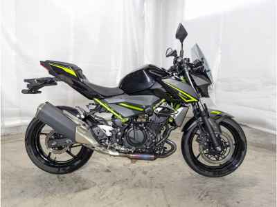 Kawasaki Z400 2023