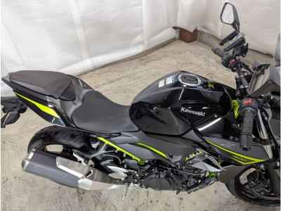 Kawasaki Z400 2023