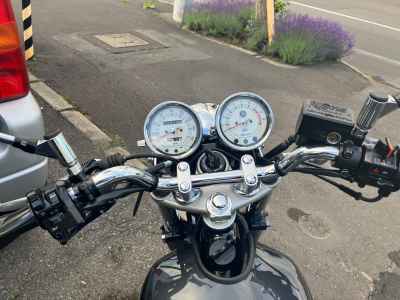 Yamaha SR400 2021