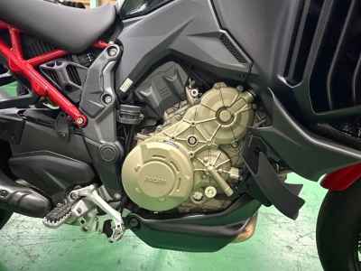 Ducati Multistrada V4 Pikes Peak 2025