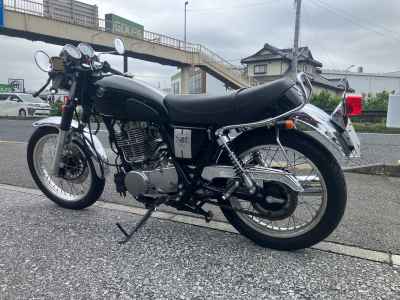 Yamaha SR400 2018
