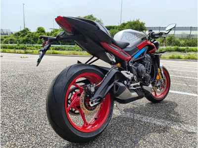 Triumph Street Triple R X 2026