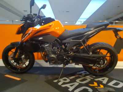 KTM 790 Duke 2023