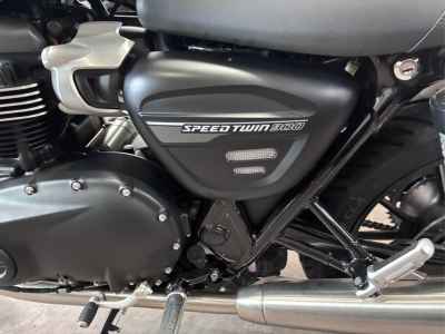 Triumph Street Twin 2023