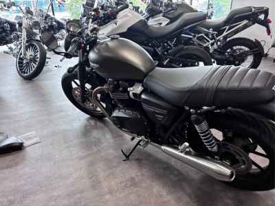 Triumph Street Twin 2023