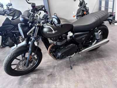 Triumph Street Twin 2023