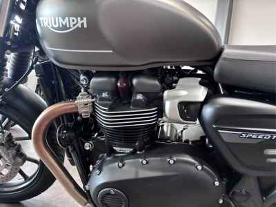Triumph Street Twin 2023