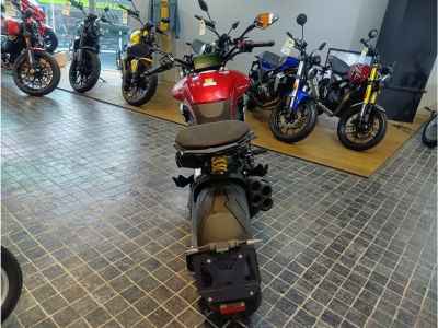Ducati Diavel V4 2025