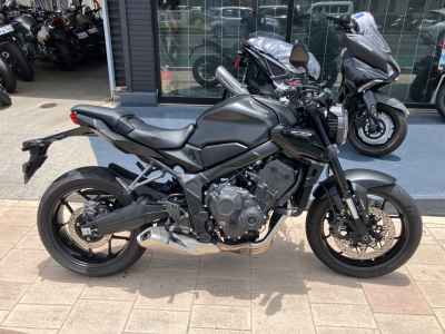 Honda CB650R 2024