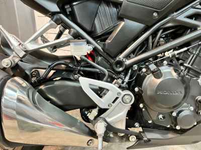 Honda CB250R