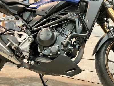 Honda CB250R