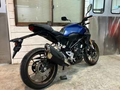 Honda CB250R