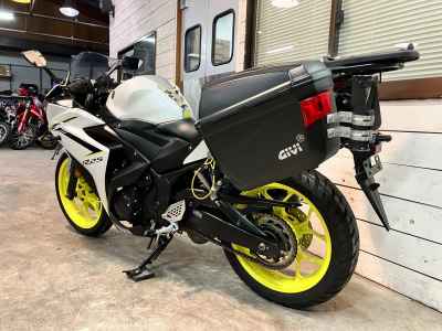 Yamaha YZF-R25