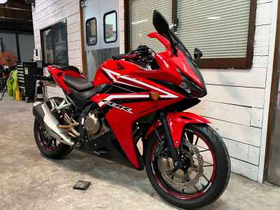 Honda CBR400R 2017