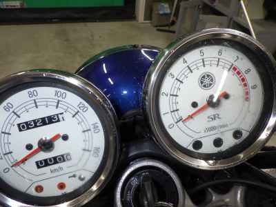 Yamaha SR400 2021