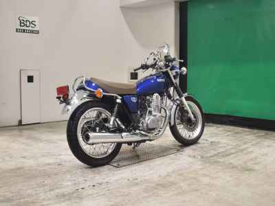 Yamaha SR400 2021